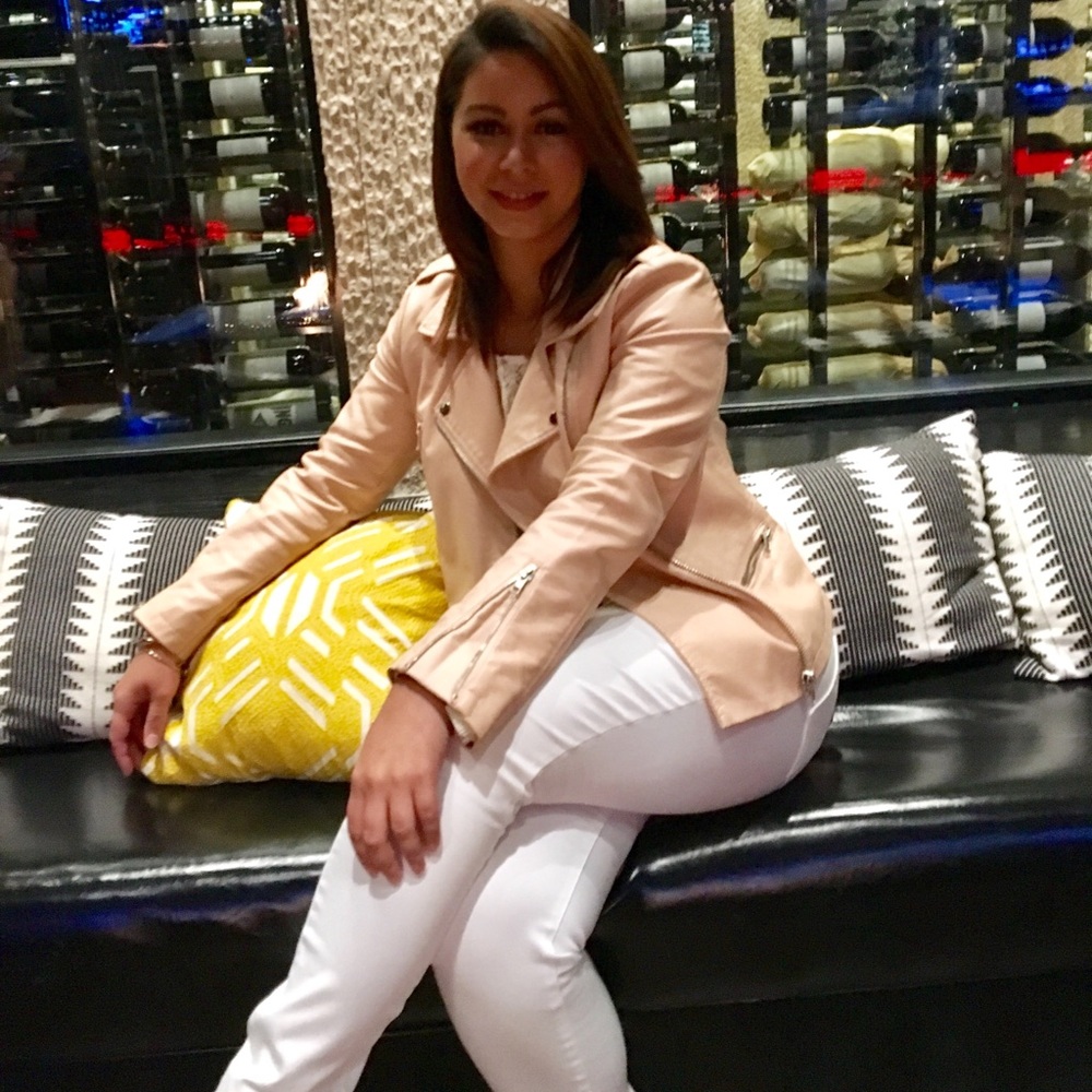 Meet your Posher, Jessica